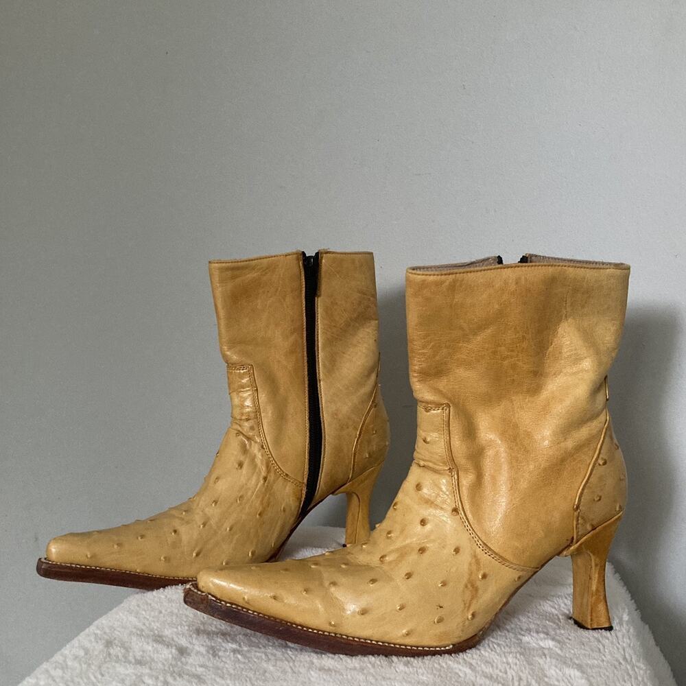 Pistolero Yellow Leather faux Ostrich Ankle High heel cowgirl Boots size US 6